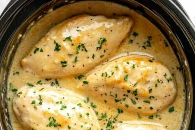 crockpot creamy garlic parmesan chicken